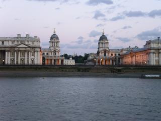 CMV05 Greenwich University Campus from the Thames